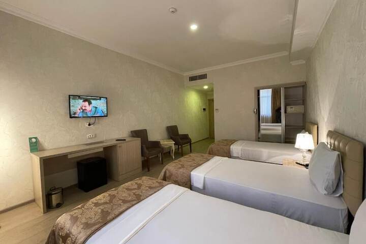 Room 14 of 24