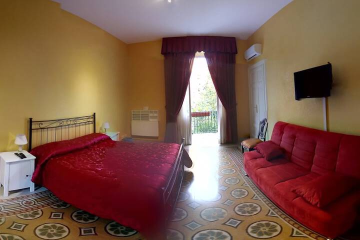 Room 6 of 45