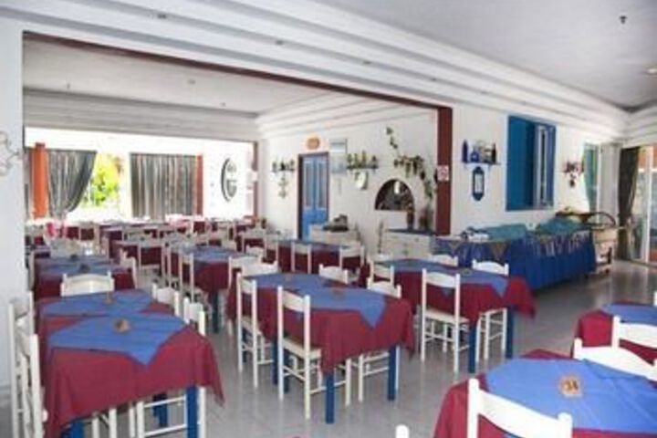 Dining 2 of 25