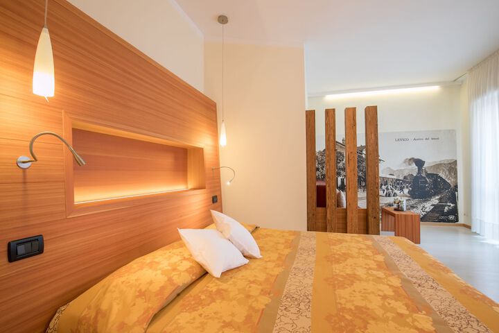 Room 18 of 44