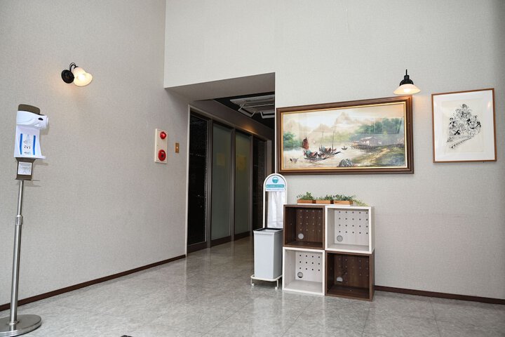 Hotel Interior 4 of 14