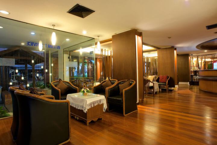 Hotel Interior 9 of 134