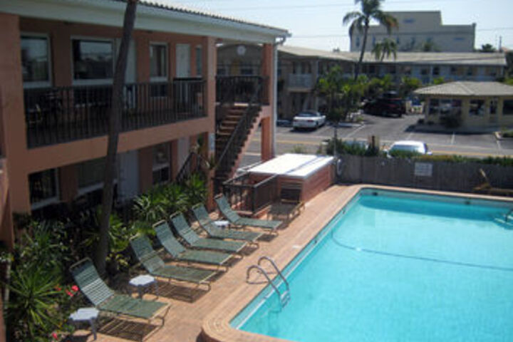 Pool 13 of 15