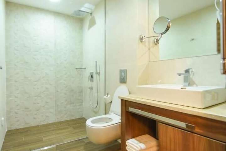 Room 15 of 29
