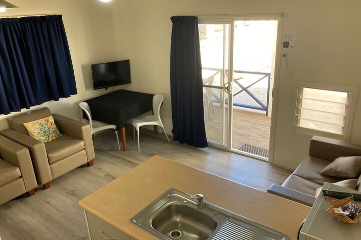 Room 10 of 30
