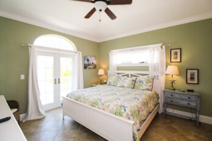 Room 22 of 25