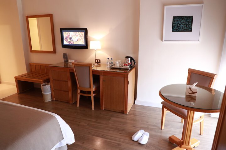Room amenity