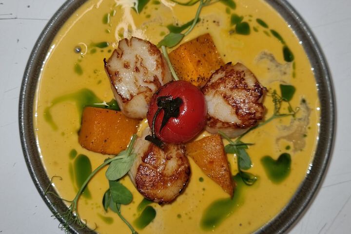 Dining 40 of 67