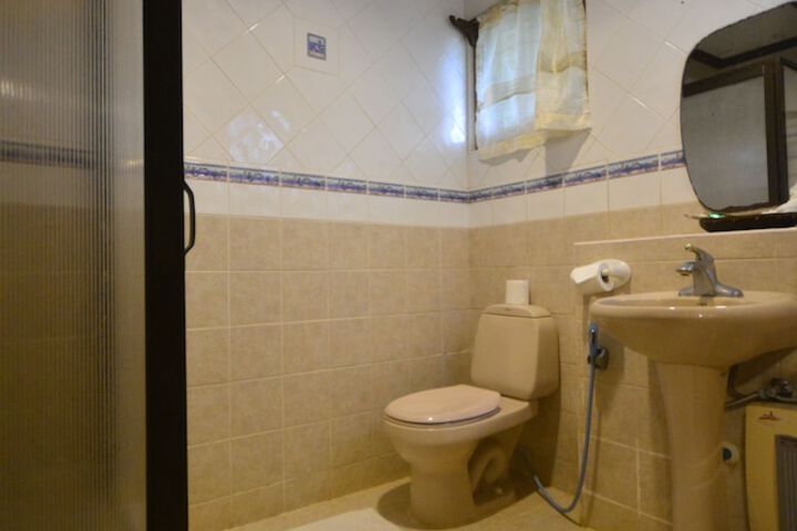 Room 40 of 70