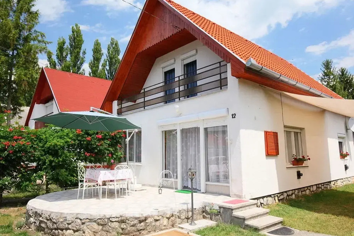 Exterior of Margaret Balatonfenyves