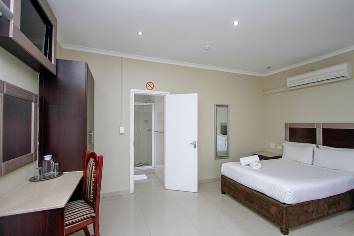 Room 18 of 26
