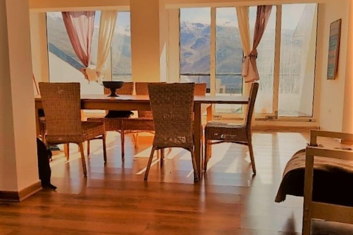 Room 23 of 349