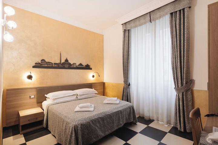 Room 28 of 180