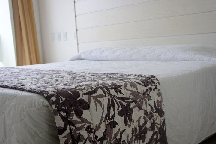 Room 3 of 33