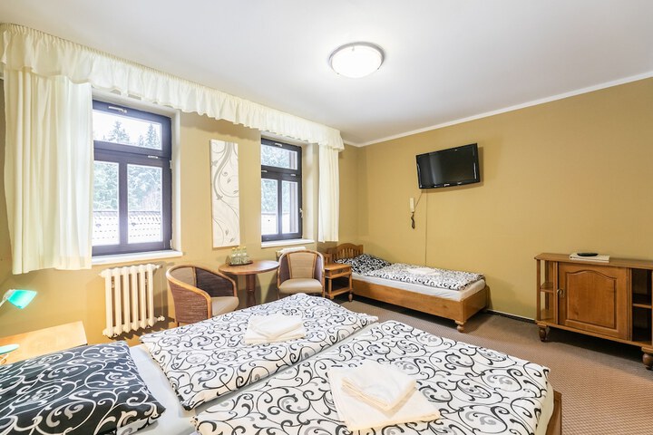 Room 55 of 128