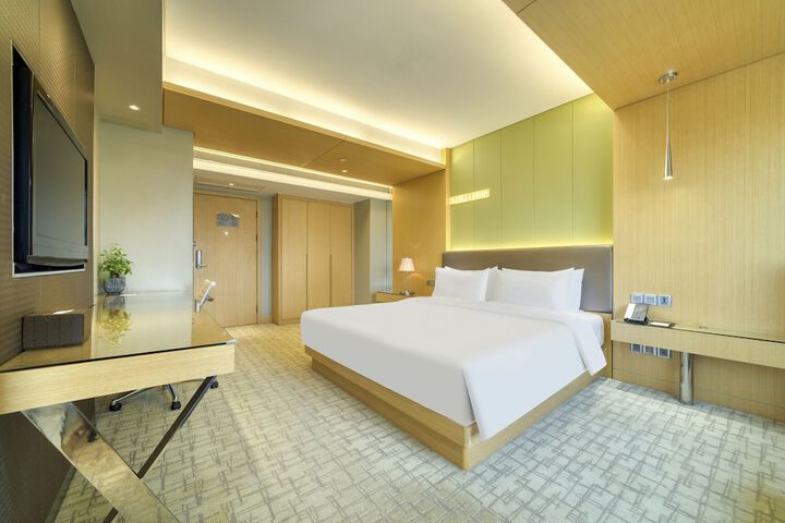 Room 6 of 53