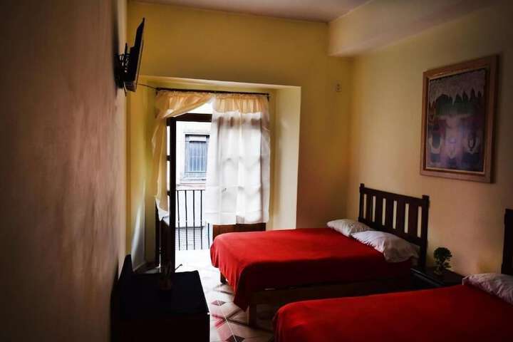 Room 14 of 35