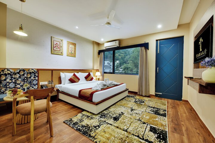 Room 6 of 49