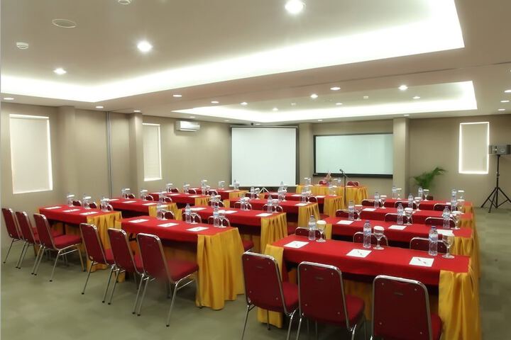 Room 18 of 24