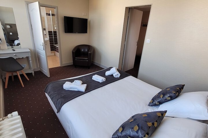 Room 8 of 49