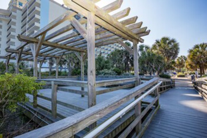 Terrace/Patio 2 of 36