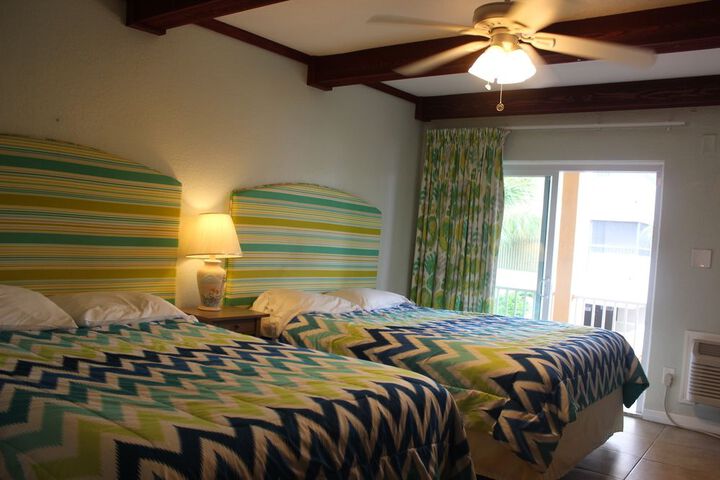 Room 12 of 26