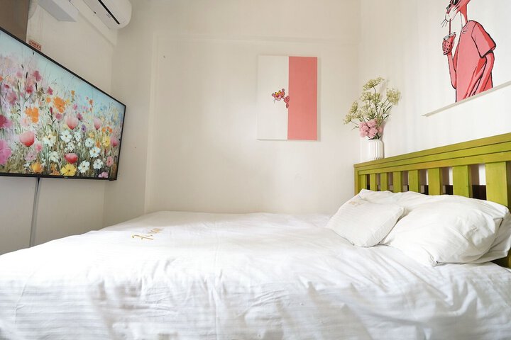 Room 15 of 43