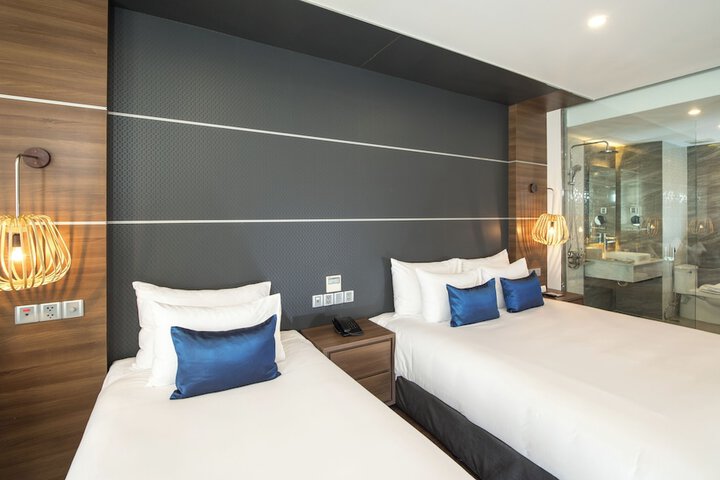Room 50 of 203