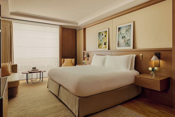 Room 10 of 71