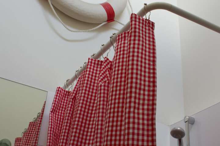 Room 15 of 27