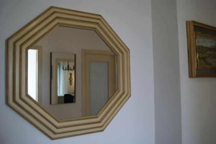 Room 27 of 36