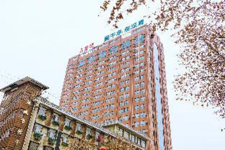 Hanting Hotel Hancheng Huanghe Street
