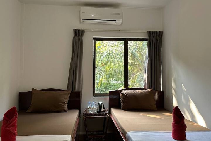 Room 41 of 105
