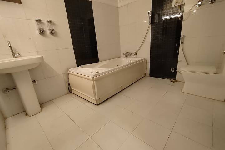 Room 19 of 21