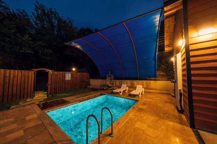 Pool 54 of 80