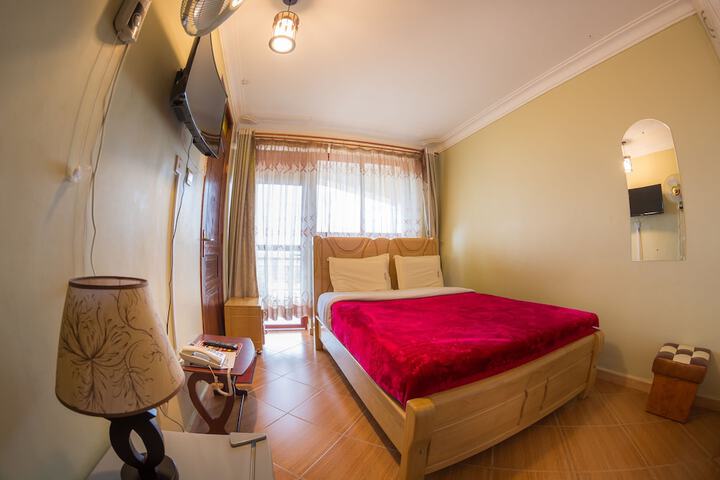 Room 5 of 38