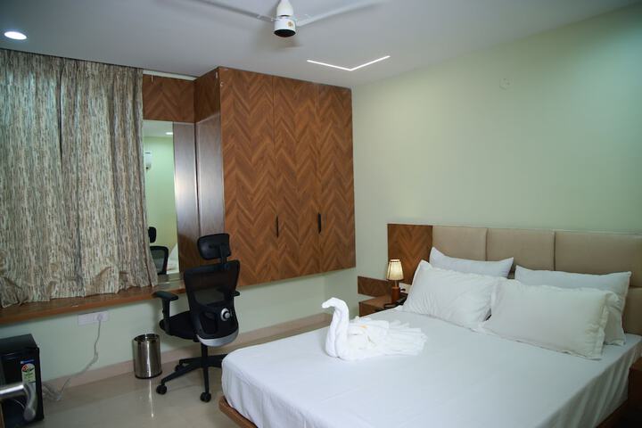 Room 11 of 22