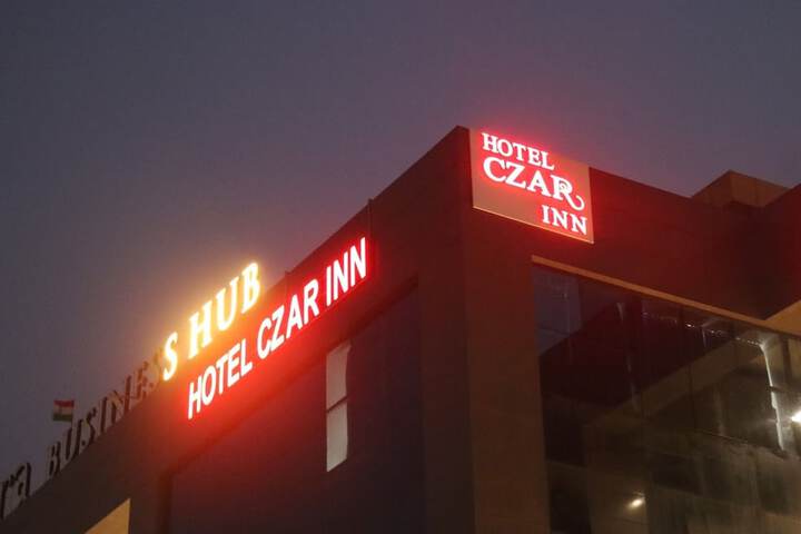 Hotel Czar Inn