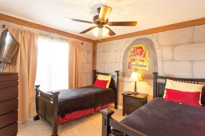 Room 8 of 42