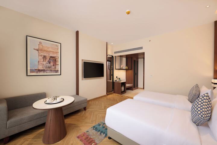 Room 15 of 71
