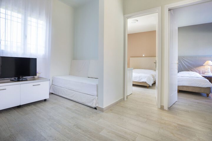 Room 7 of 44