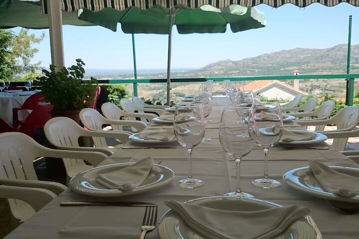 Dining 10 of 14