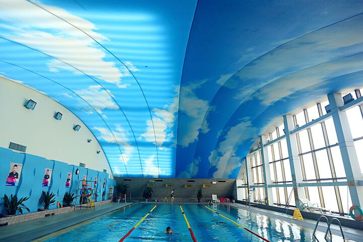 Hotel Pool