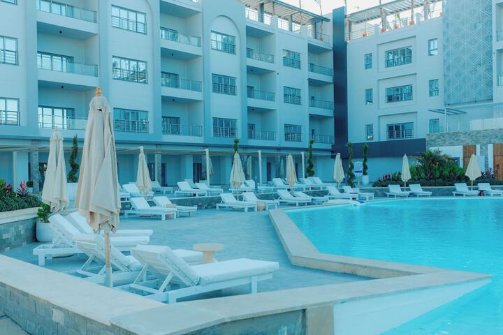 Pool 80 of 146