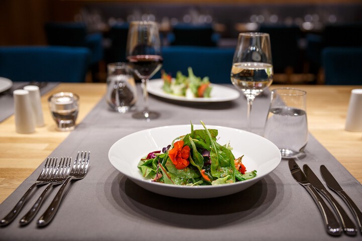 Dining 104 of 222