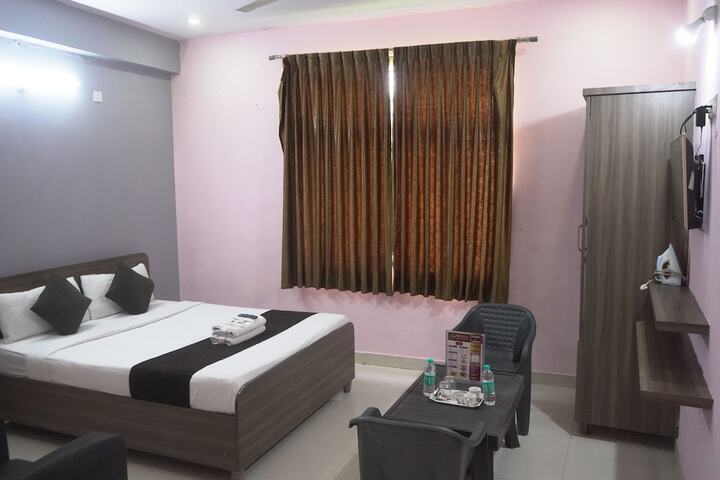 Room 19 of 37