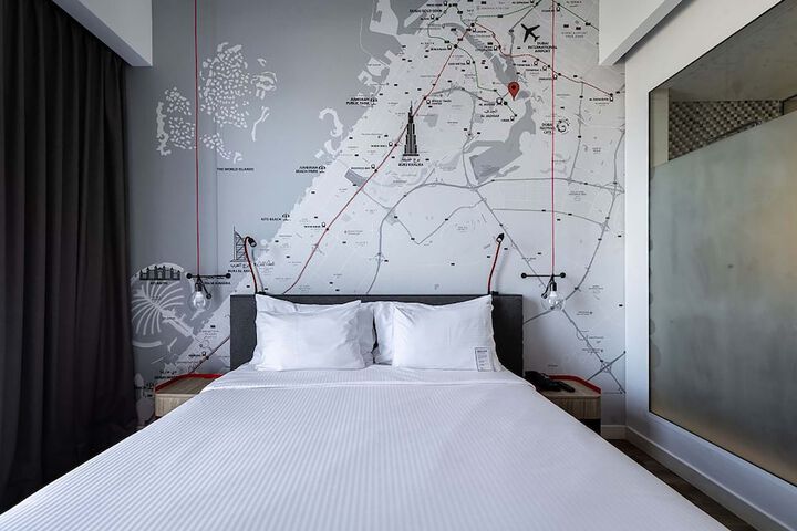 Room 14 of 40