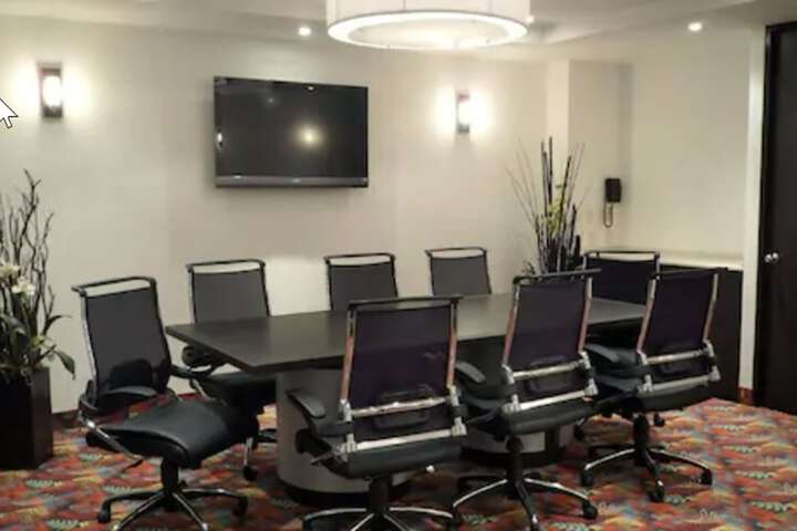 Business Center 40 of 45