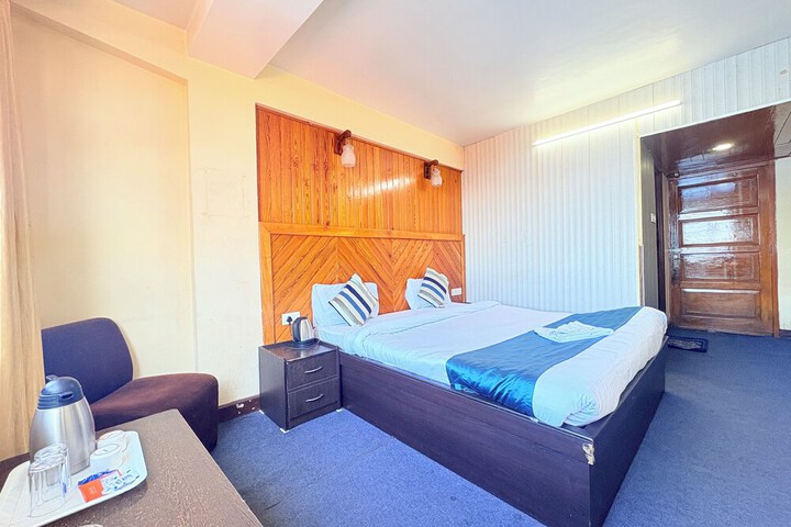 Room 3 of 43