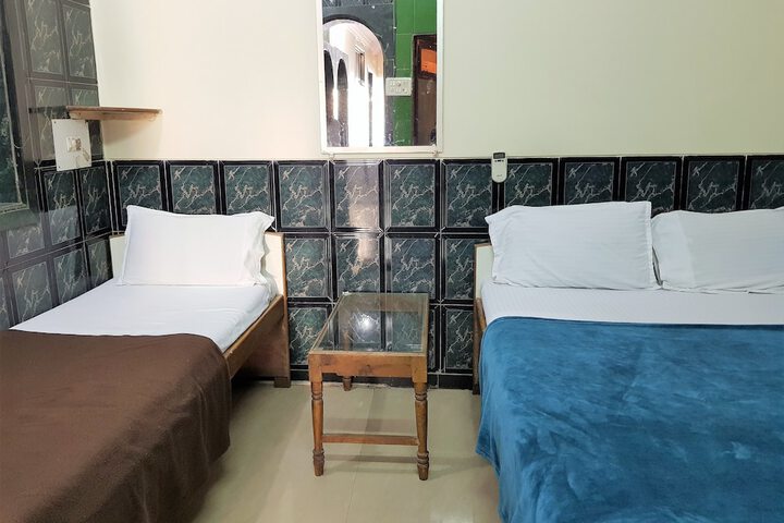 Room 3 of 12